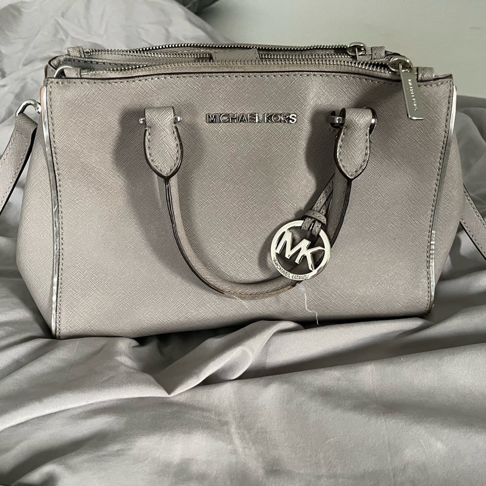 Michael kors satchel - silver grey